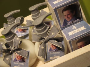 Communiebedankjes en drukwerk in jeans thema voor Jorben